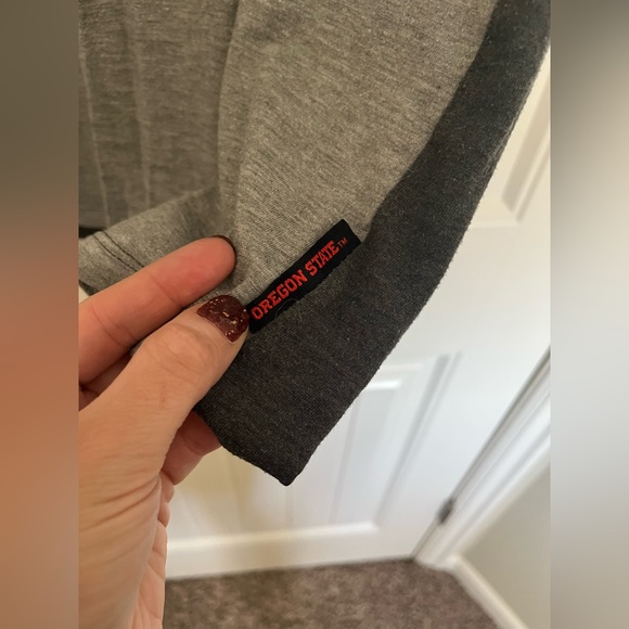 Nike - S Woman’s Oregon State University Tri-Colored Tee - Picture 5 of 5